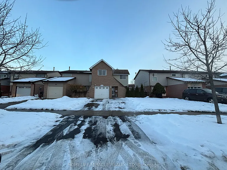 55 Cowan Rd — Photo 1
