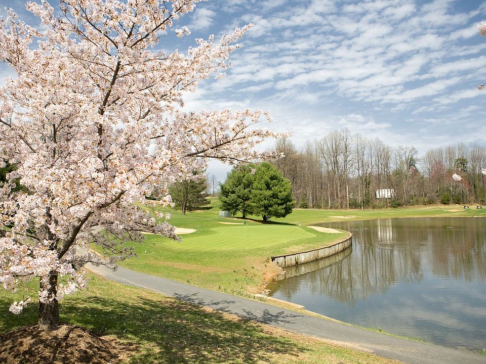 Enjoy numerous beautiful parks, golf courses, trails and nature surrounding our community.