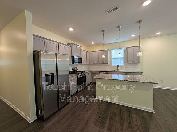 5th image of 7016 Wheyfield Dr