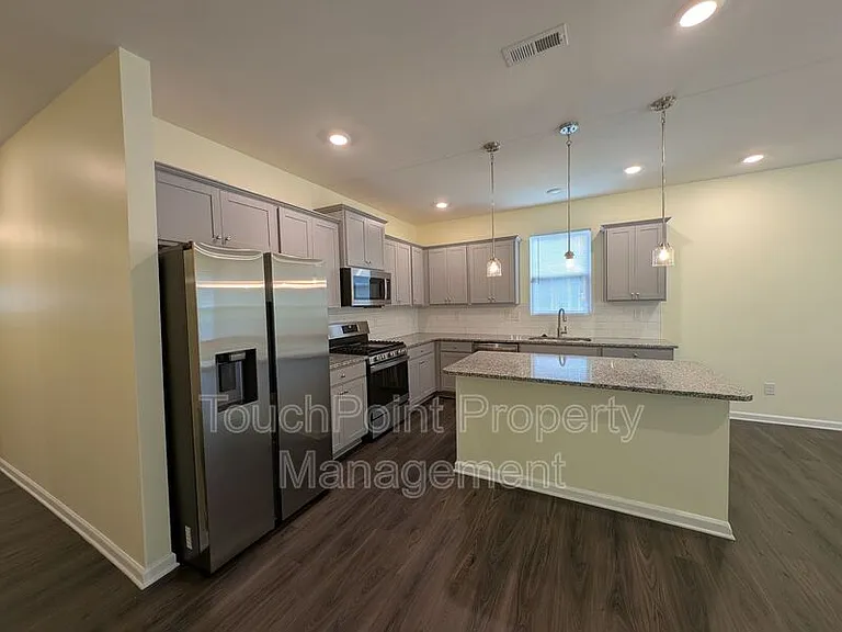 7016 Wheyfield Dr — Photo 5
