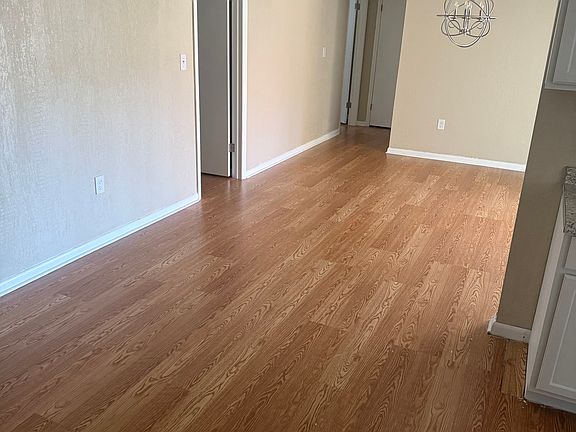 5th image of 1225 Santa Cruz Ave #1