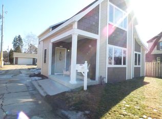 1613 N 2nd St, Sheboygan, WI 53081