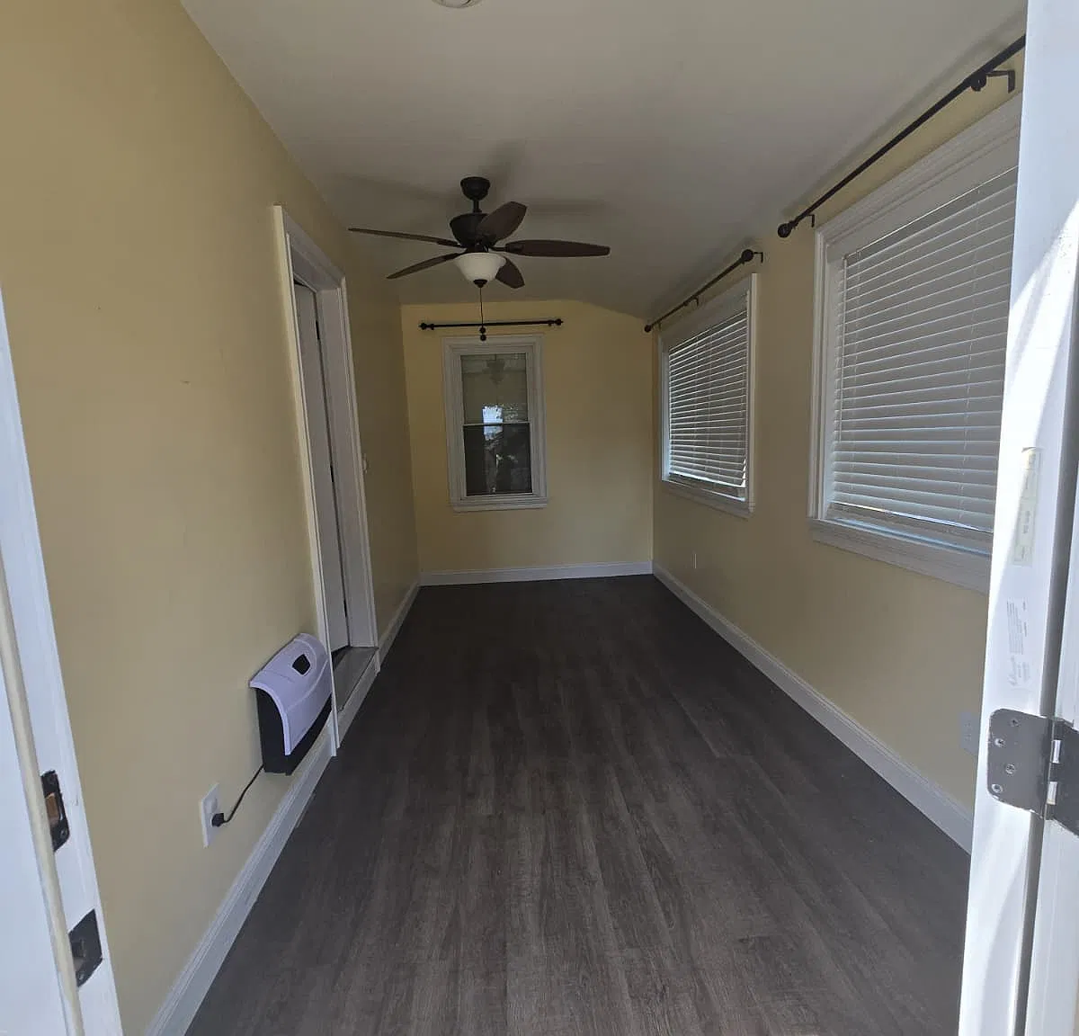 2 bed, 996 sqft, $2,800 — Photo 3