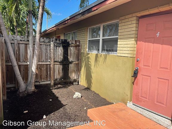 2nd image of 1146 NE 3rd Ave APT 4