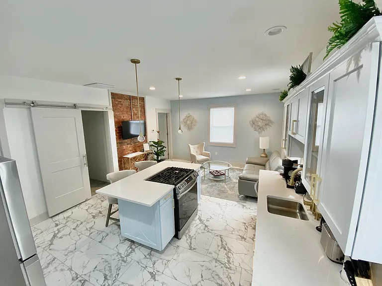 3467 Vine St — Photo 15