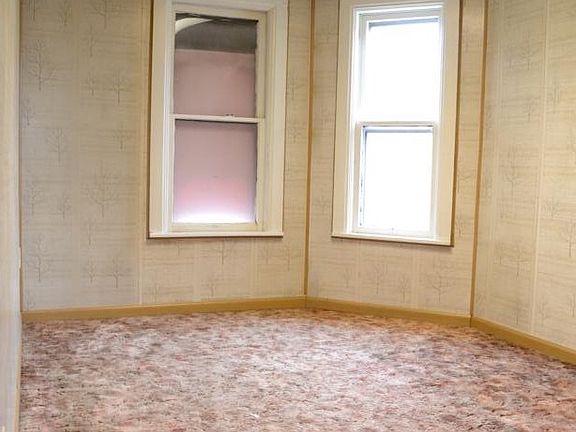 3rd image of 316 Illinois St #2N