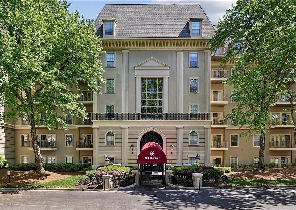 1st image of 2865 Lenox Rd NE APT 209