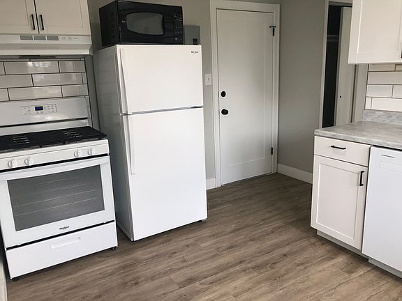 Gas stove & microwave