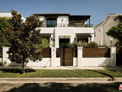 8741 Rosewood Ave, West Hollywood, CA, 90048