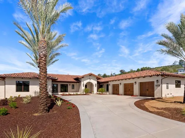 2525 Date Palm Ct, Vista, CA 92084