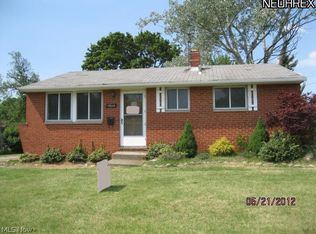 19112 Apelt Dr, Cleveland, OH