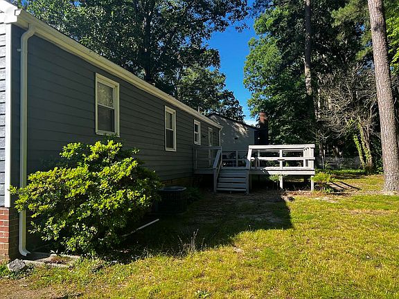 4th image of 3804 Windcry Dr