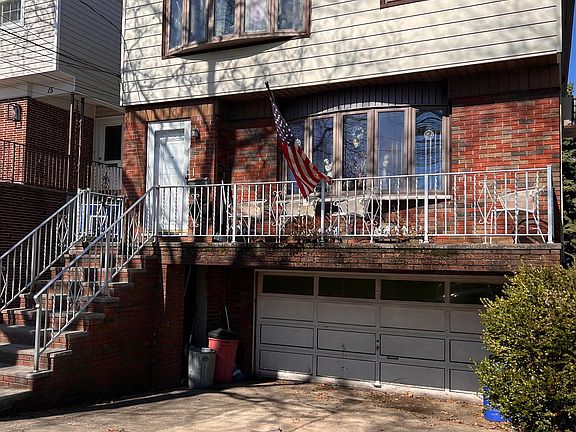 2nd image of 17 West Dr