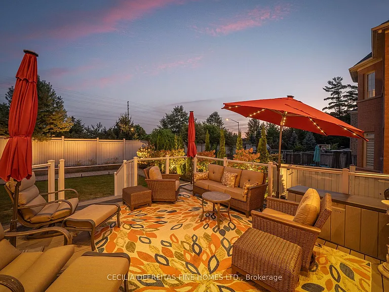 11 Beauvista Ct — Photo 3