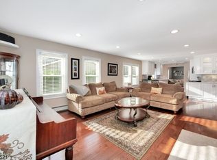 42 Franklin Ave, Pompton Plains, NJ 07444