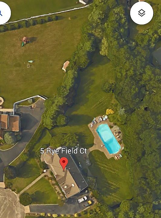 2nd image of 5 Rye Field Ct