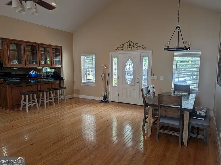 388 Ross Ridge Rd — Photo 5