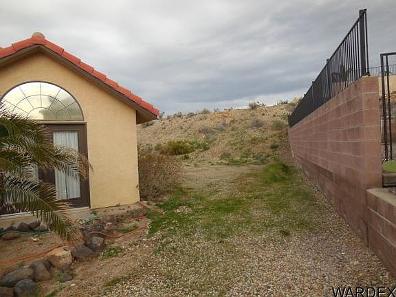 3rd image of 1855 E La Entrada Pl