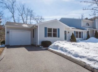 17 Sachem Dr, Marlborough, CT 06447