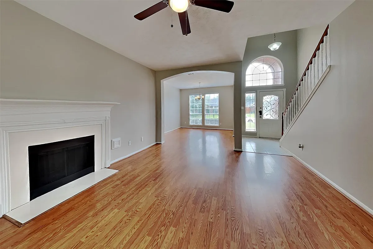 Building Photo - 25806 Brickhill Dr