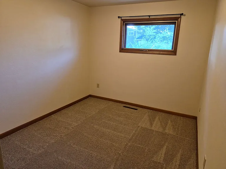 1150 Louisiana Ave — Photo 7