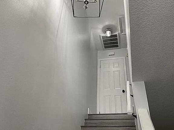 4th image of 2802 W Cleveland St Unit I