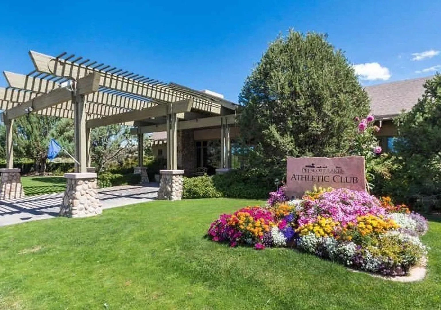 Beautiful New Home in Prescott Ranch — Photo 3
