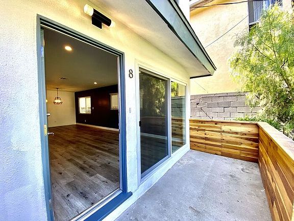 3rd image of 750 N Inglewood Ave APT 8