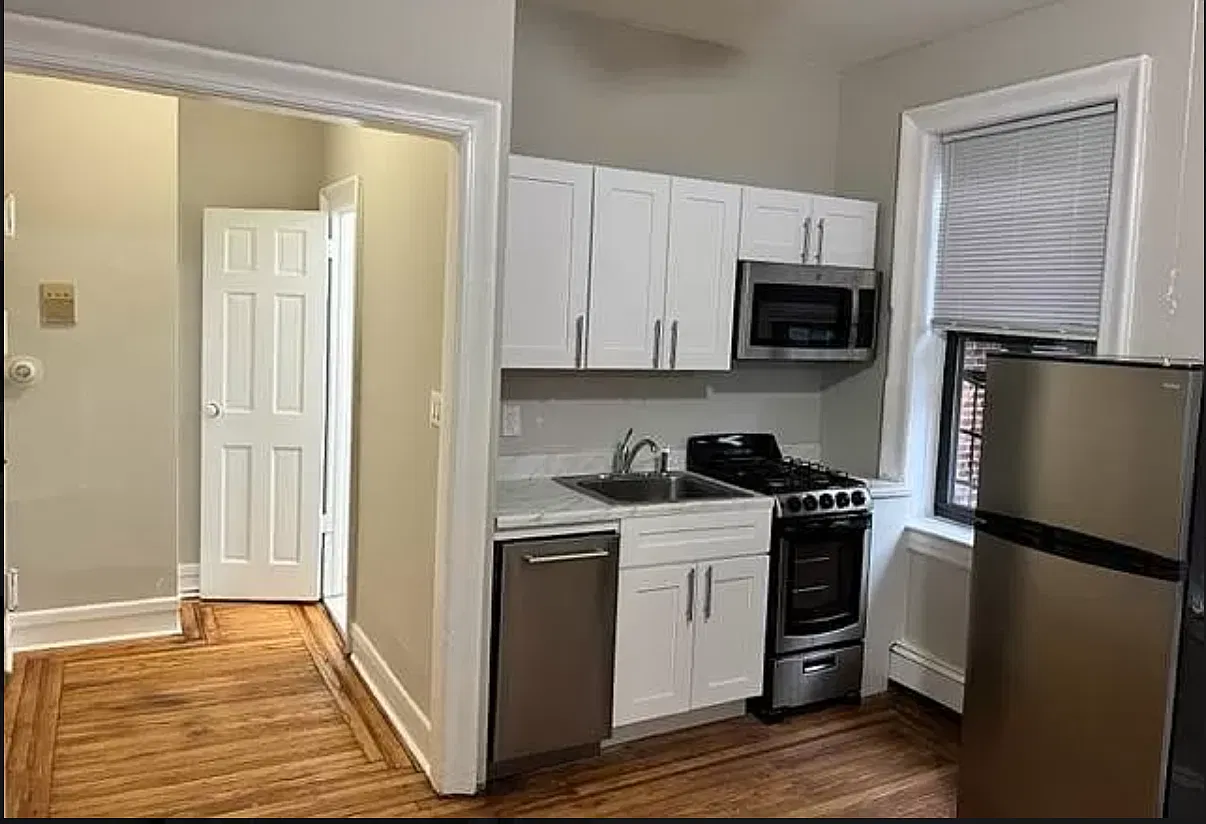 1 bed, $2,000 — Photo 2