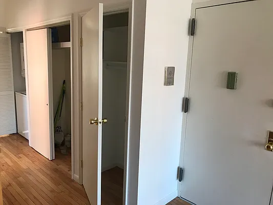 Rented by Zar LLC | media 19