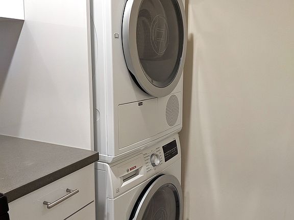 4th image of 15 Minetta St APT 1