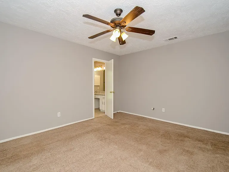 8319 Bird Run Dr — Photo 17