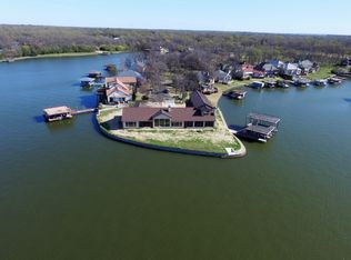130 White Cap Ln, Mabank, TX 75156