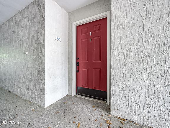 2nd image of 3591 KERNAN Boulevard S #806