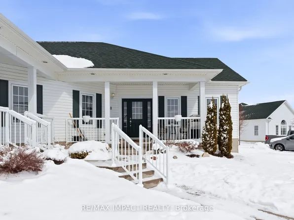 300 Croft St #1101, Pt Hope, ON L1A 0E1