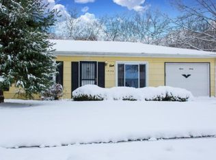 1520 Southlea Dr, South Bend, IN 46628