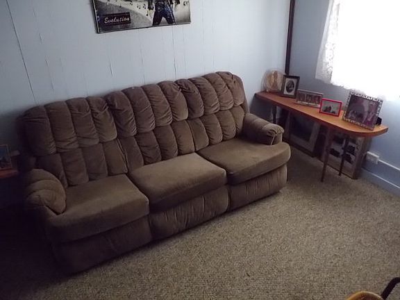 2nd image of 606 S 6th St