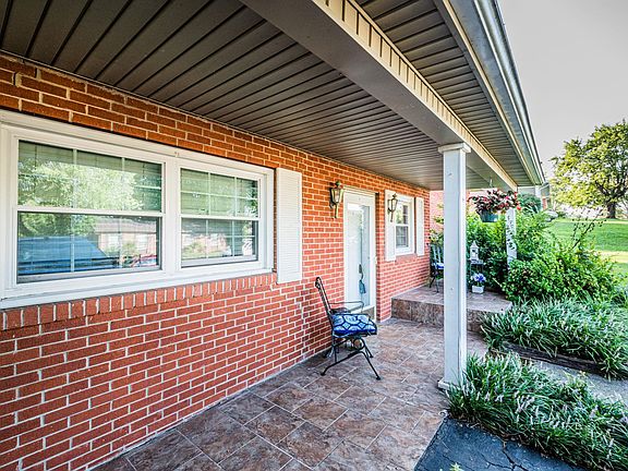 2nd image of 105 Linwood Dr
