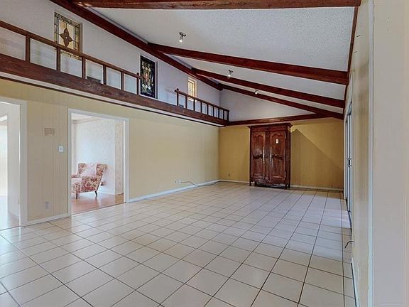 4th image of 5710 Pickwick Ln
