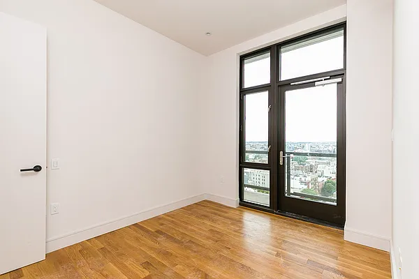 Rented by Nooklyn NYC LLC | media 79