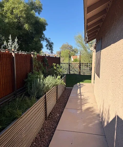 1283 N Sandecker Ln — Photo 5