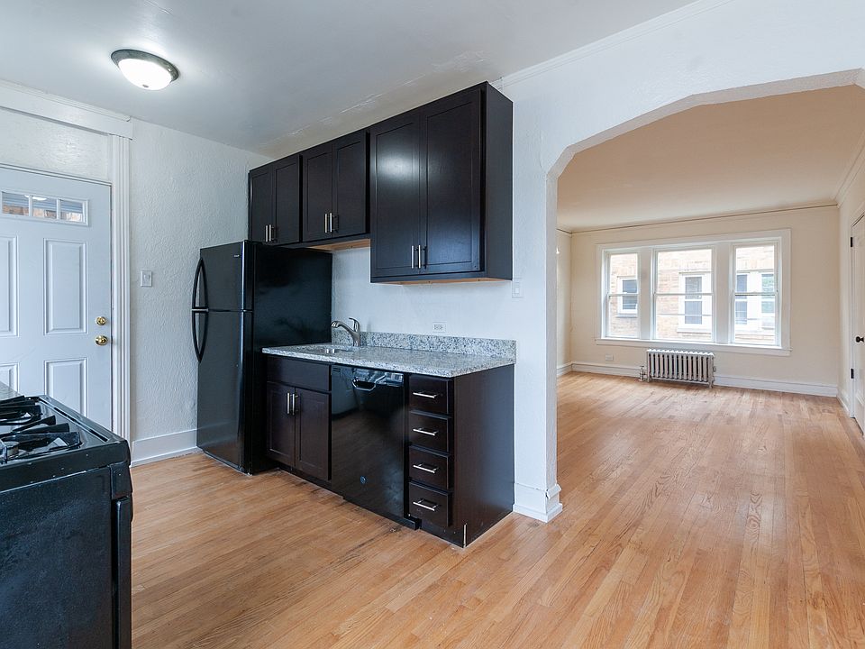 1st image of 5423 W Montrose Ave Unit N2