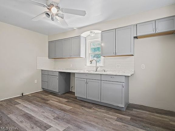 5th image of 1963 Brownlee Ave
