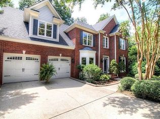 1870 Barrett Downs Dr, Cumming, GA 30040