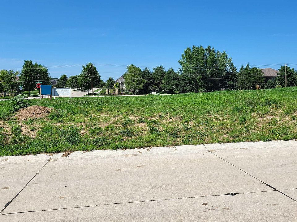 1st image of 9320-9334 Merryvale Dr