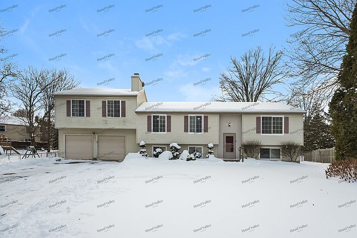 1st image of 486 Diamond Ct