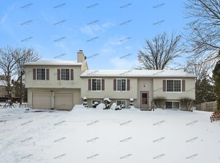 486 Diamond Ct, Brunswick, OH 44212