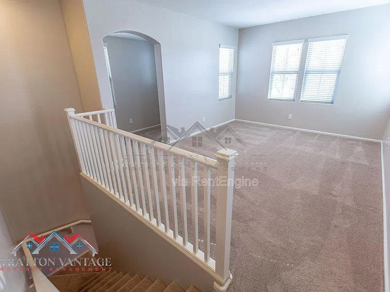 2218 N 77th Dr — Photo 17