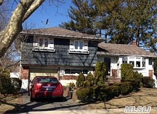 1st image of 15 Pauline Dr