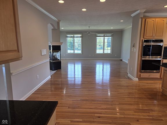4th image of 2434 Winfield Dr